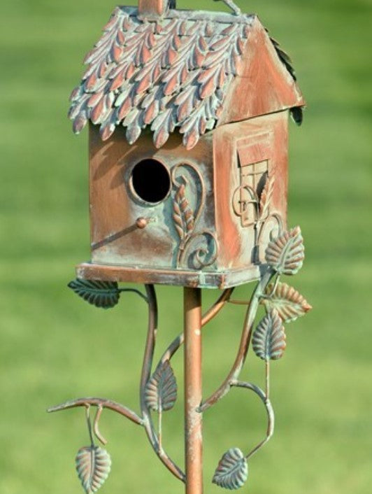 Country Style Iron Birdhouse Stake "Chimney House"