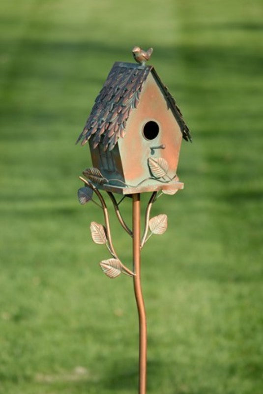 Country Style Iron Birdhouse Stake "Cottage"